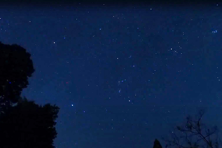 海をハシゴする夜と空